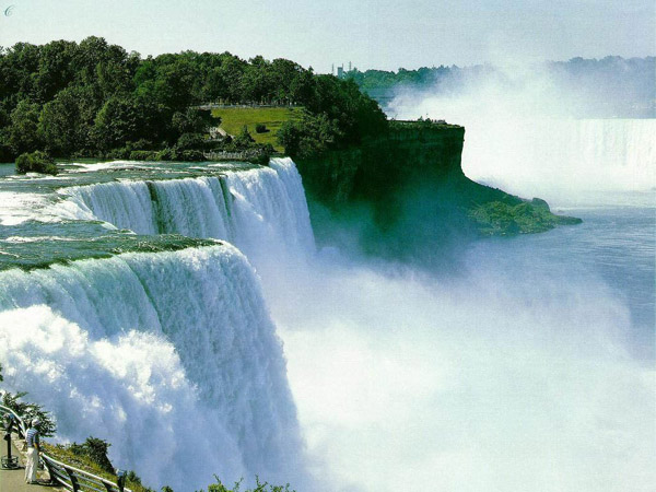 Красивий водоспад Ніагара